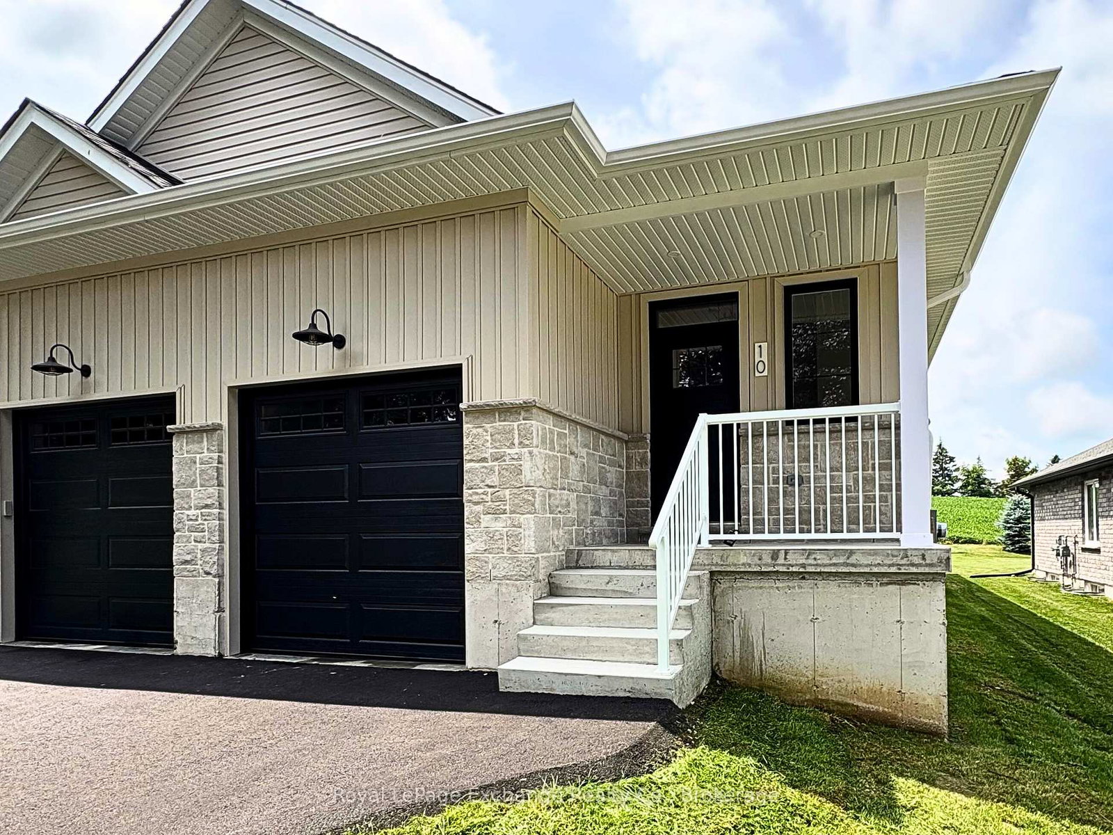 10-janet-street-s-s-south-bruce-ontario-x12312095