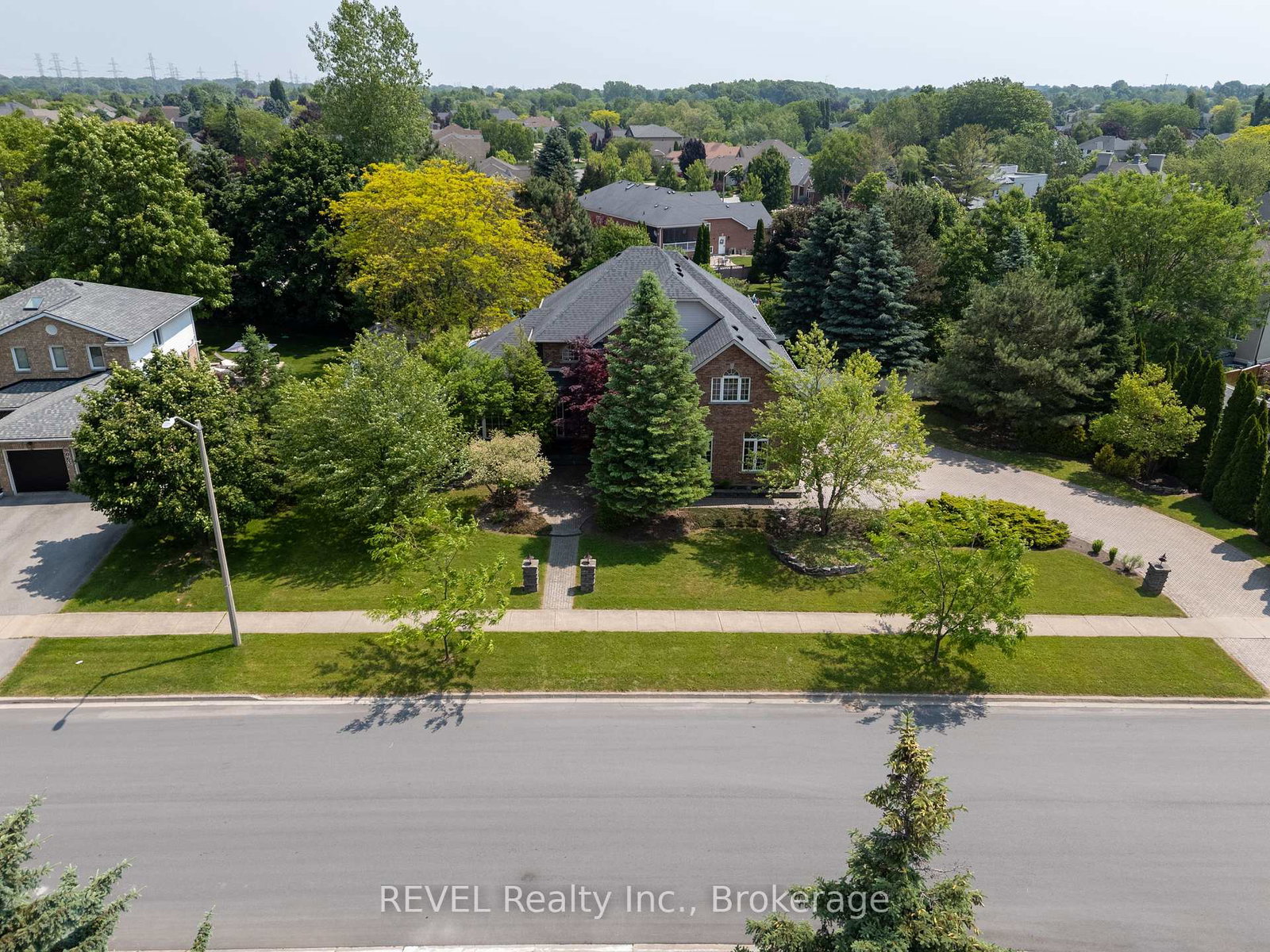 8055-mount-carmel-boulevard-niagara-falls-ontario-x12312262