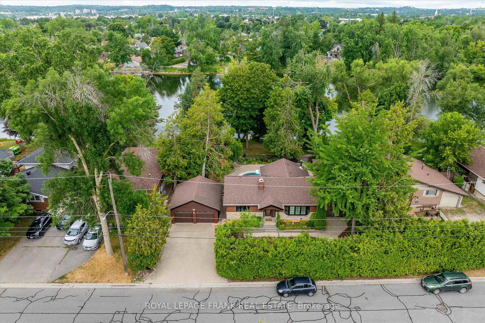 256-sherin-avenue-peterborough-south-ontario-x12312338