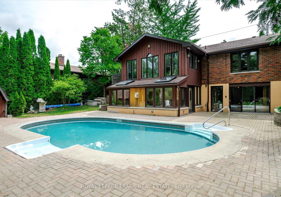 256-sherin-avenue-peterborough-south-ontario-x12312338