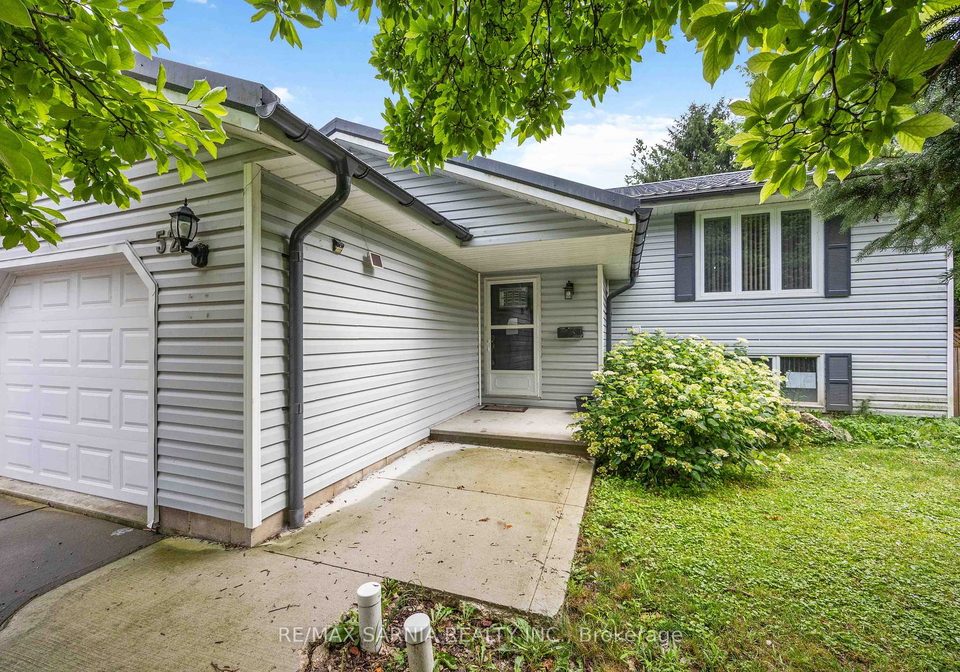 52-water-street-chatham-kent-ontario-x12312381