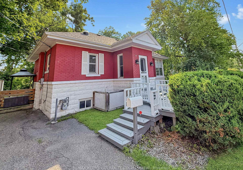 19-lorne-street-s-s-renfrew-ontario-x12312426