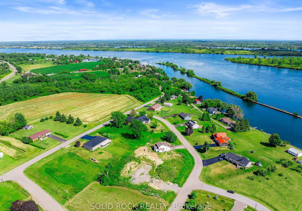 5-hudson-crescent-edwardsburghcardinal-ontario-x12312436