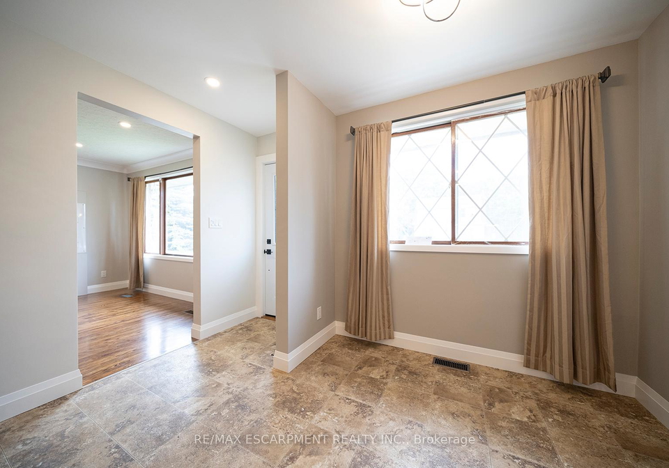 404-nelson-street-brantford-ontario-x12312531