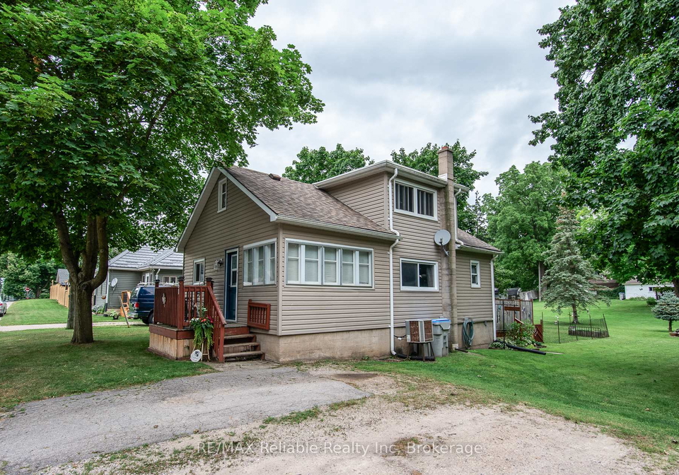 51-dunlop-street-central-huron-ontario-x12312659