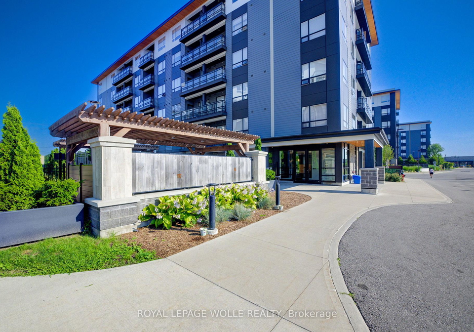 247-northfield-drive-e-e-waterloo-ontario-x12313064