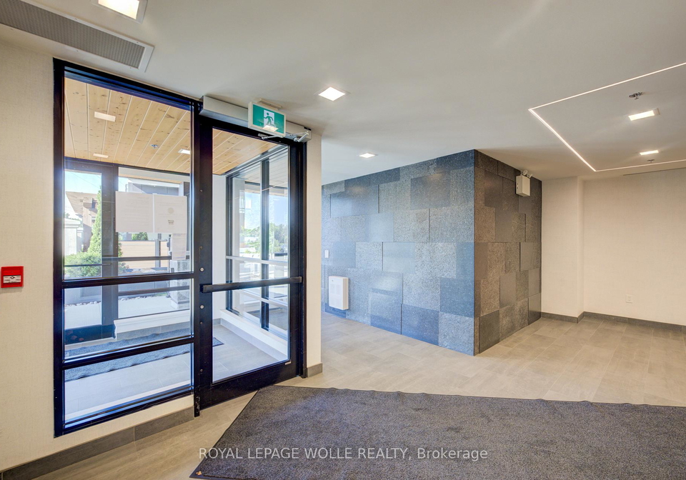 247-northfield-drive-e-e-waterloo-ontario-x12313064