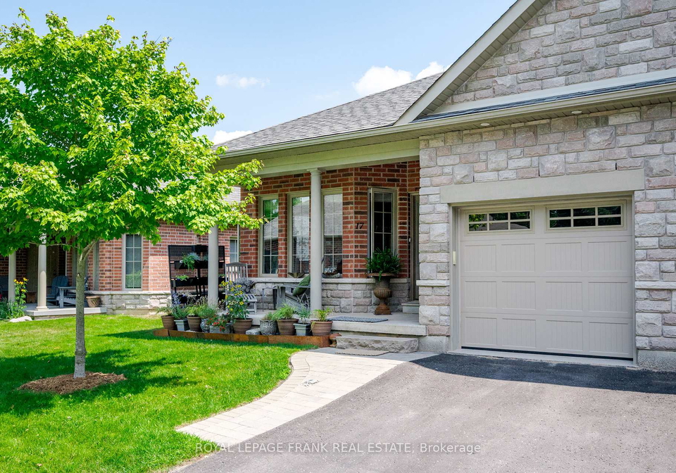 17-wingett-way-selwyn-ontario-x12313208
