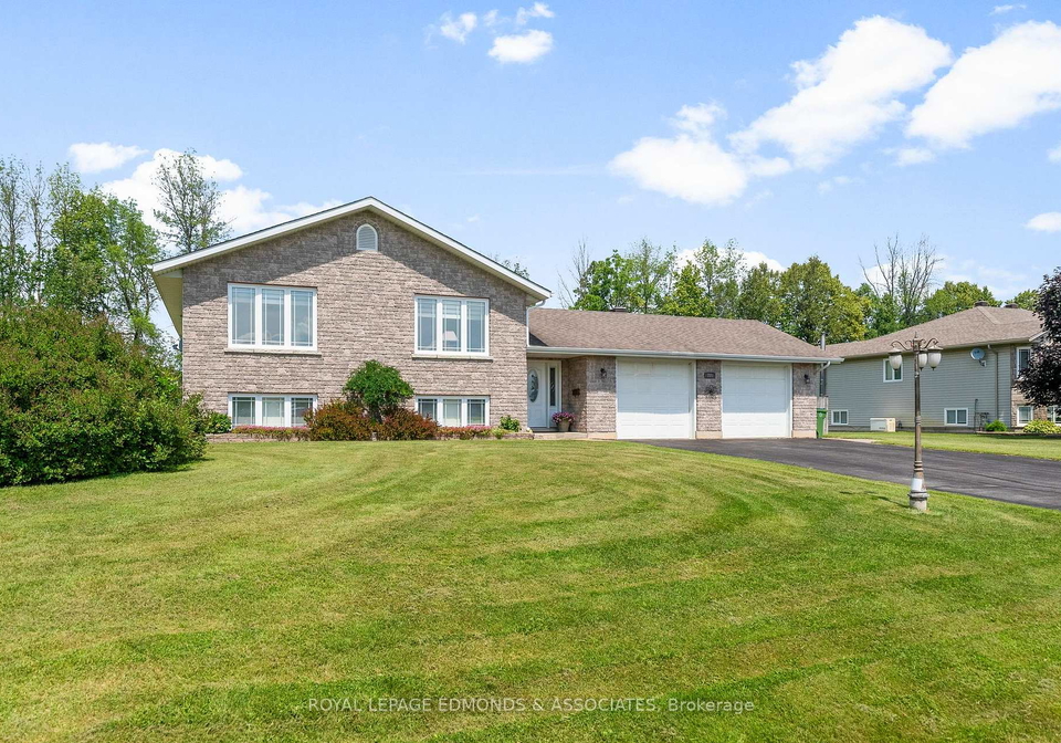 220-bardis-drive-laurentian-valley-ontario-x12313283