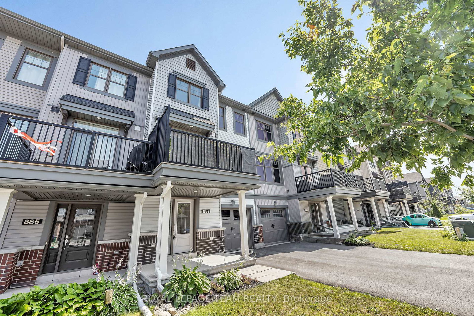 887-kilbirnie-drive-ottawa-ontario-x12313316