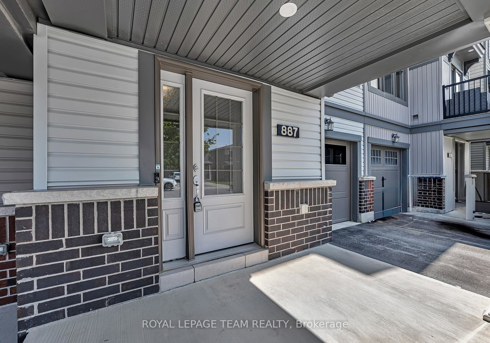 887-kilbirnie-drive-ottawa-ontario-x12313316