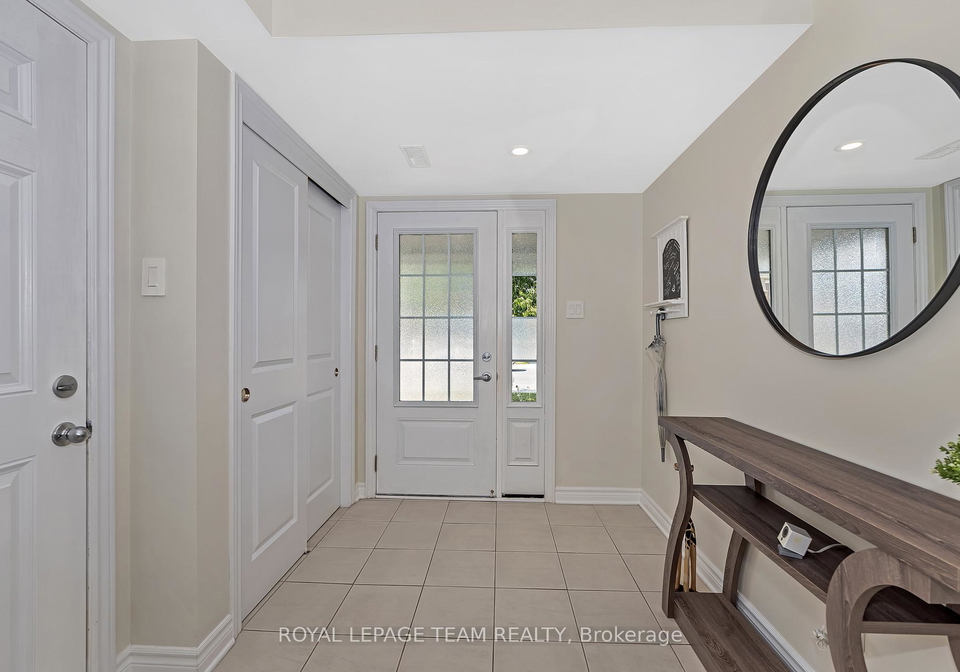 887-kilbirnie-drive-ottawa-ontario-x12313316