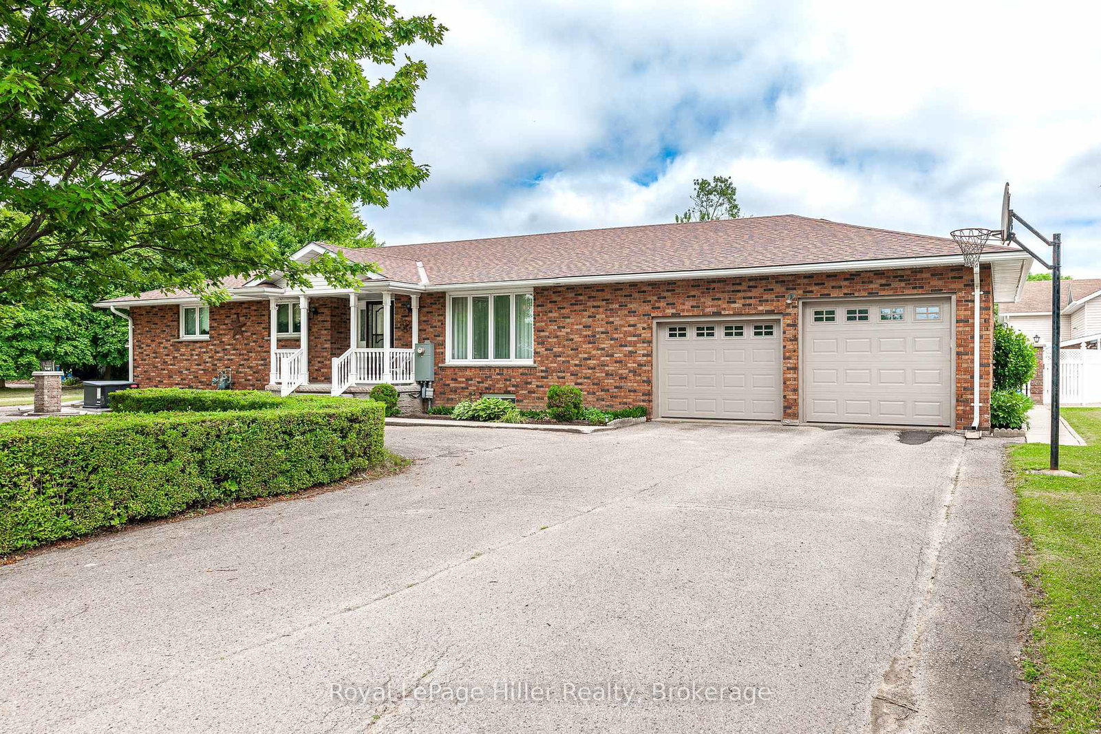 3967-road-111-perth-east-ontario-x12313436