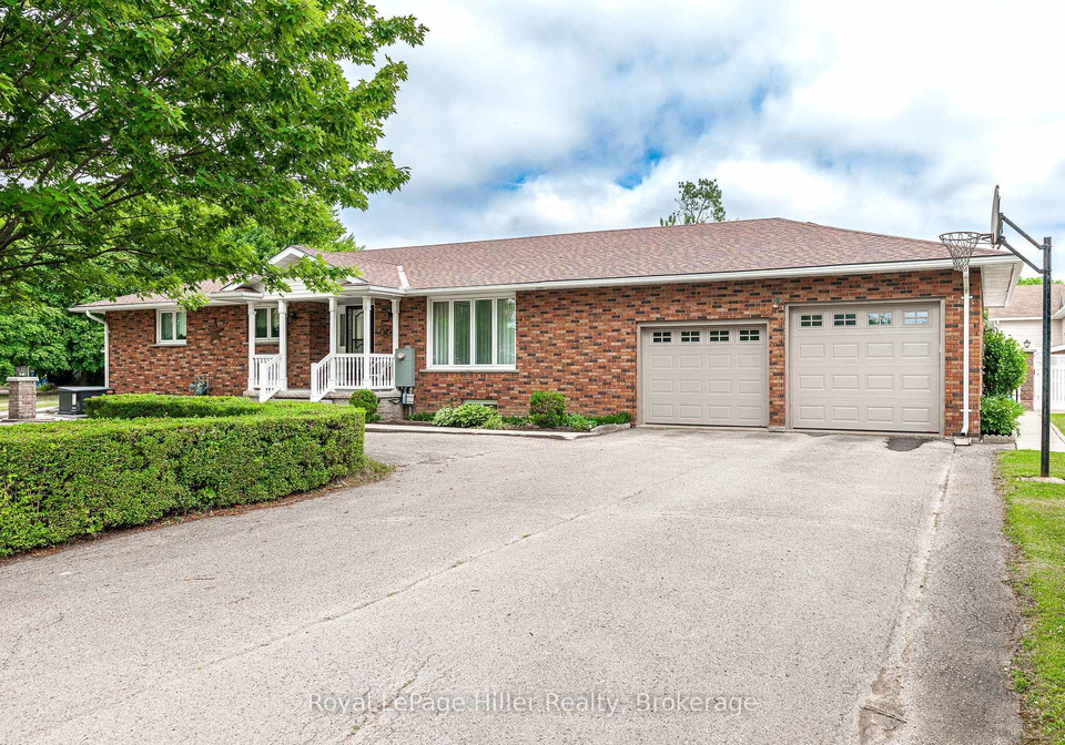 3967-road-111-perth-east-ontario-x12313436
