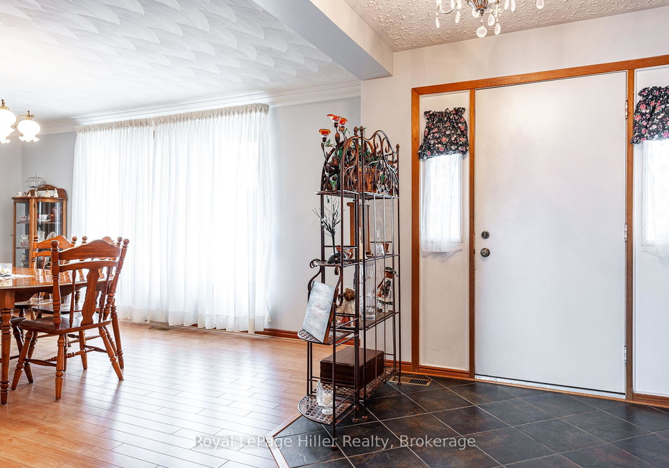 3967-road-111-perth-east-ontario-x12313436