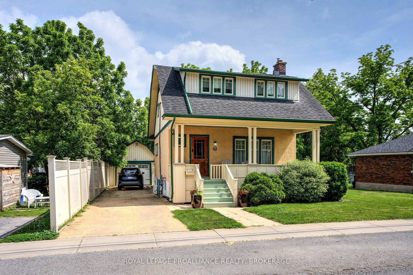 12-thomas-street-greater-napanee-ontario-x12313454