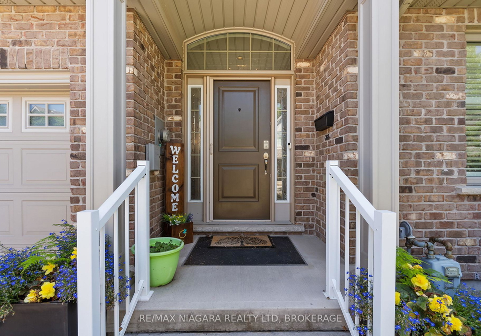 7-gibson-place-st-catharines-ontario-x12313471