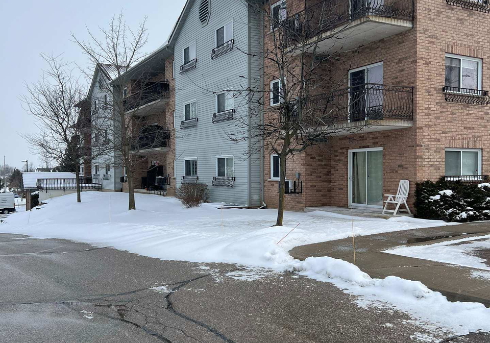 345-briarmeadow-drive-kitchener-ontario-x12313477
