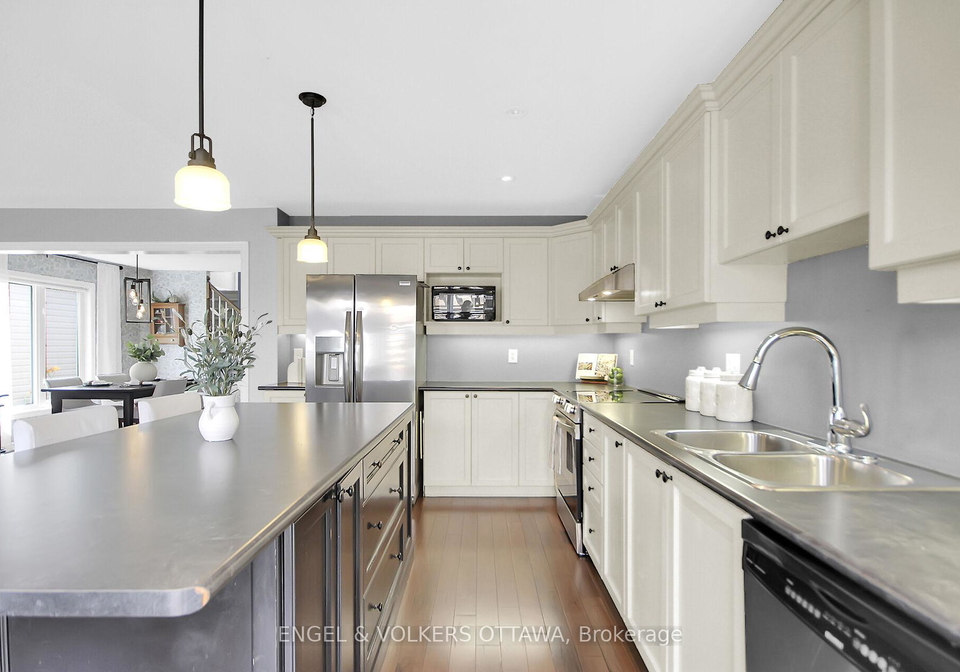 2784-grand-canal-street-ottawa-ontario-x12313533
