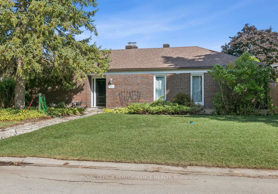 1932-marquis-avenue-ottawa-ontario-x12313572