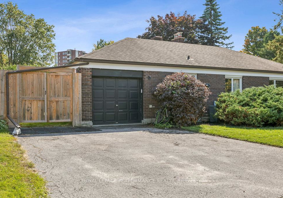 1932-marquis-avenue-ottawa-ontario-x12313572
