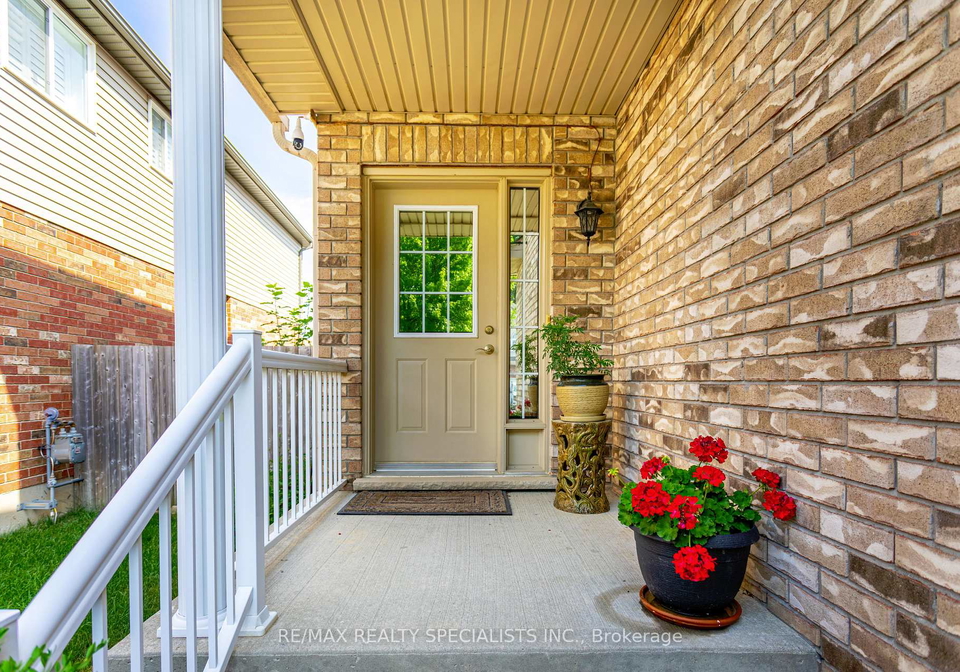 576-activa-avenue-waterloo-ontario-x12313898