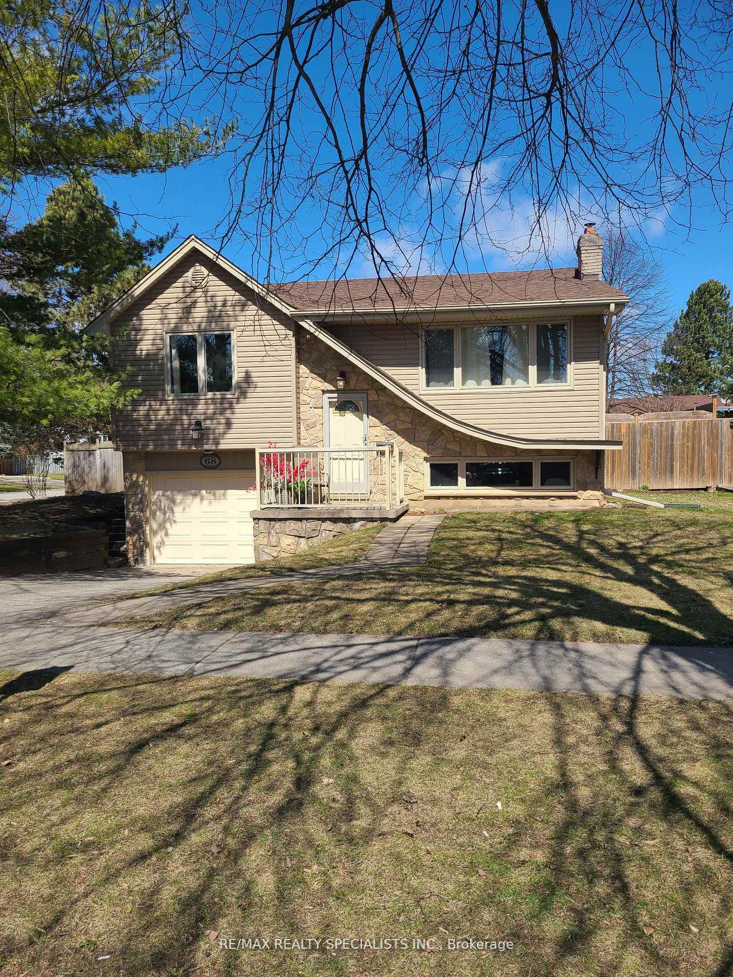 68-oriole-parkway-brantford-ontario-x12313941
