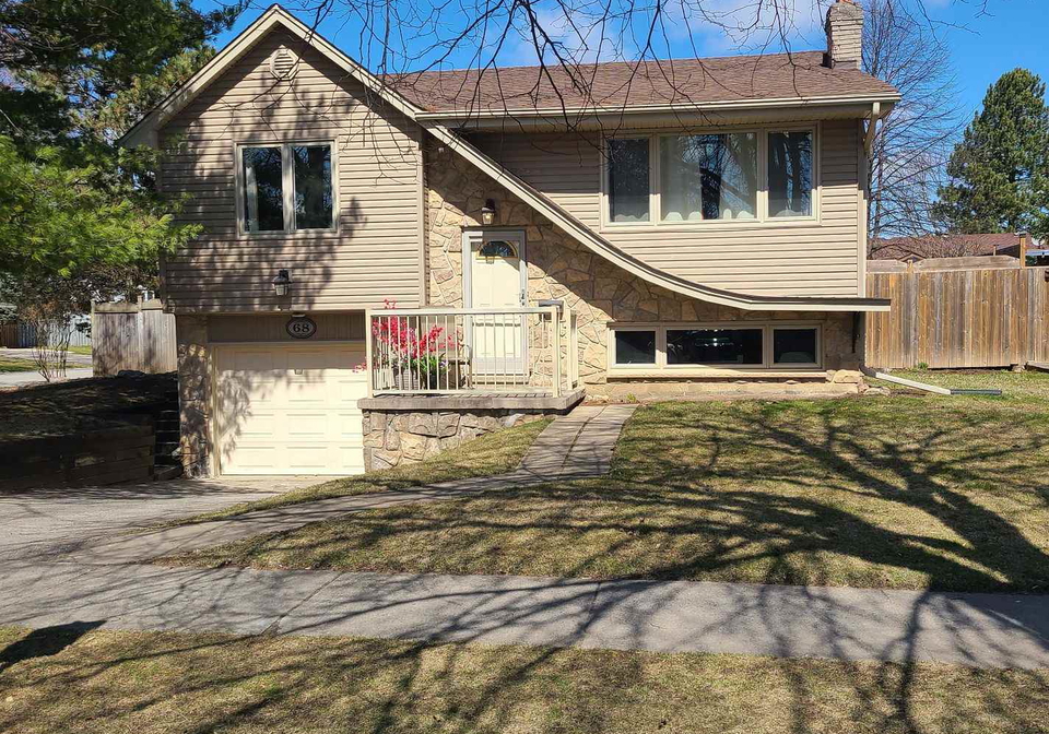 68-oriole-parkway-brantford-ontario-x12313941