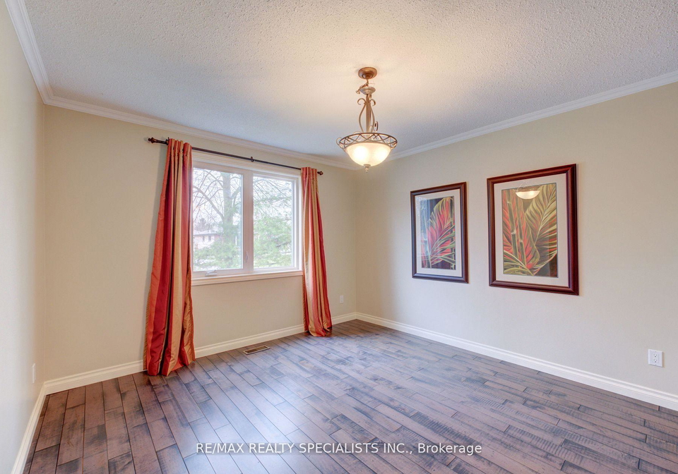 68-oriole-parkway-brantford-ontario-x12313941