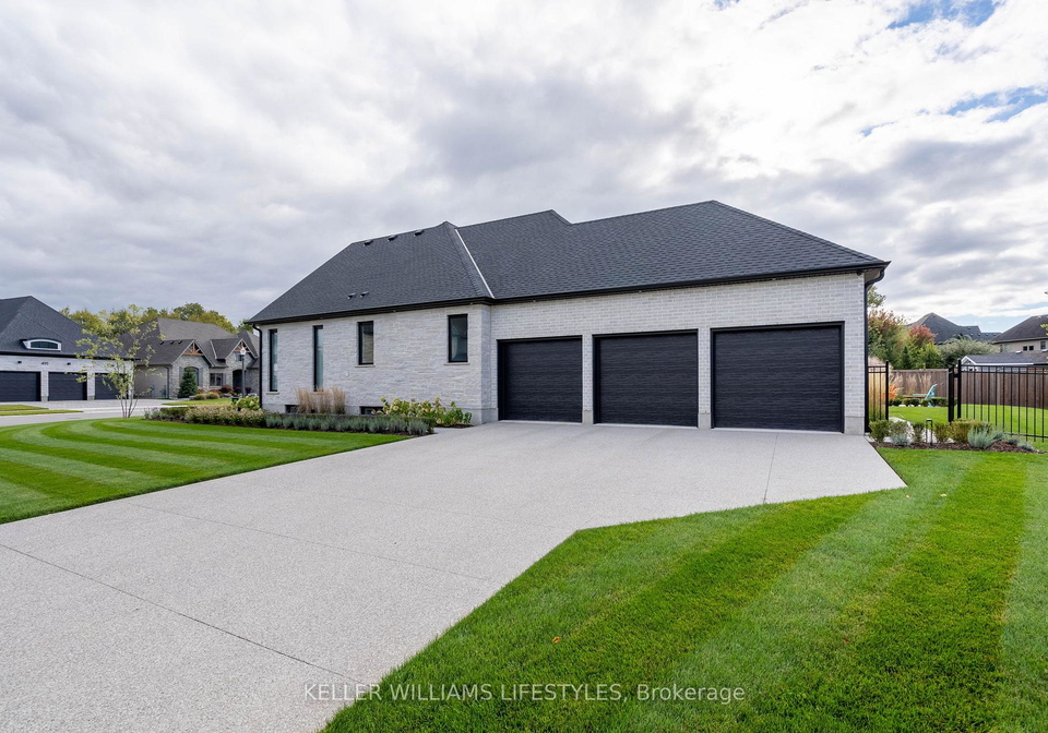 490-eagletrace-drive-london-north-ontario-x12314419