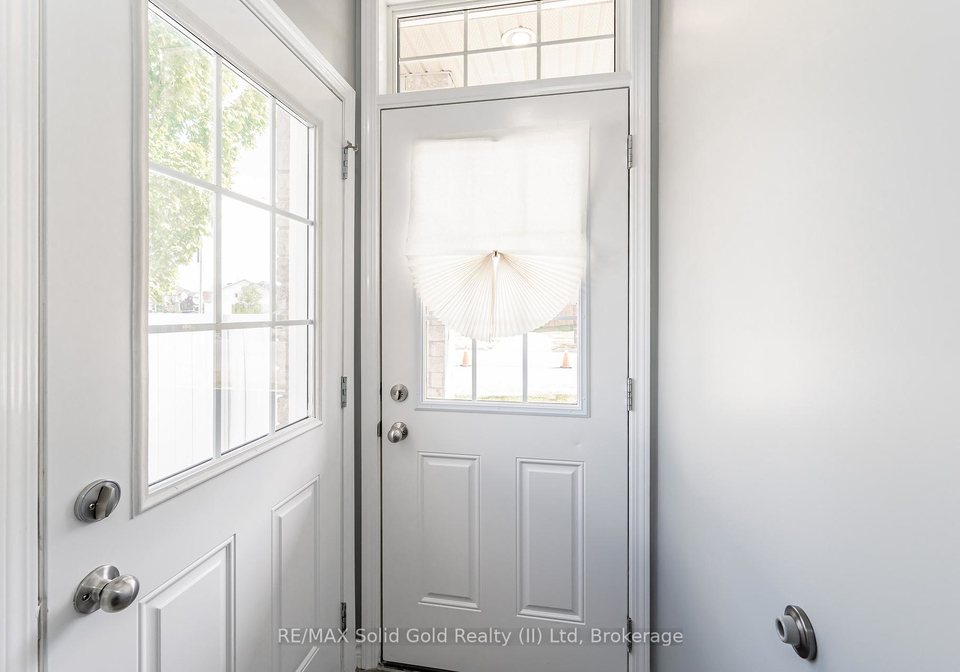 242-westmeadow-drive-kitchener-ontario-x12314424