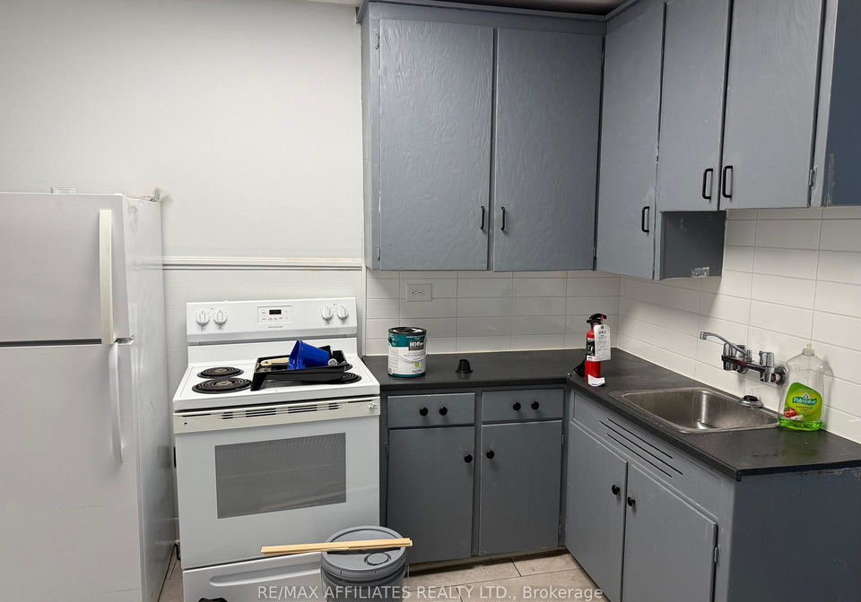 27-beckwith-street-n-n-smiths-falls-ontario-x12314576