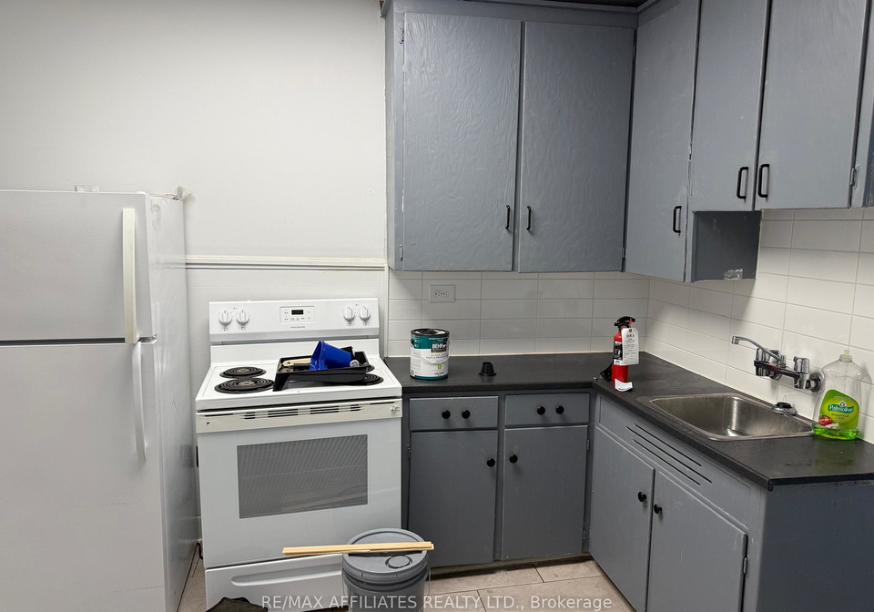 27-beckwith-street-n-n-smiths-falls-ontario-x12314576