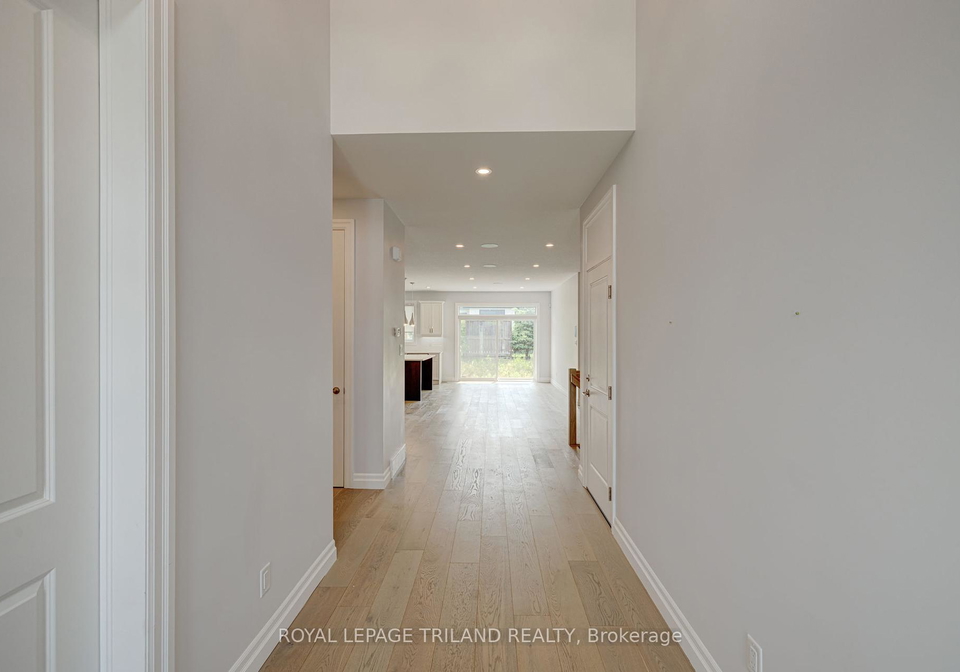 9861-glendon-drive-middlesex-centre-ontario-x12314740