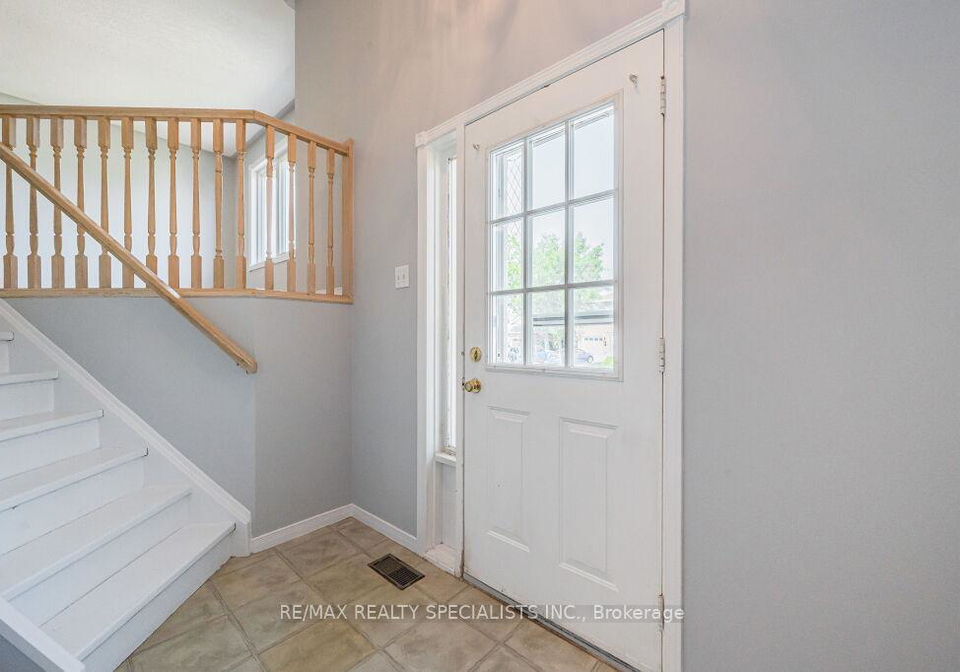 62-tamvale-crescent-kitchener-ontario-x12315393