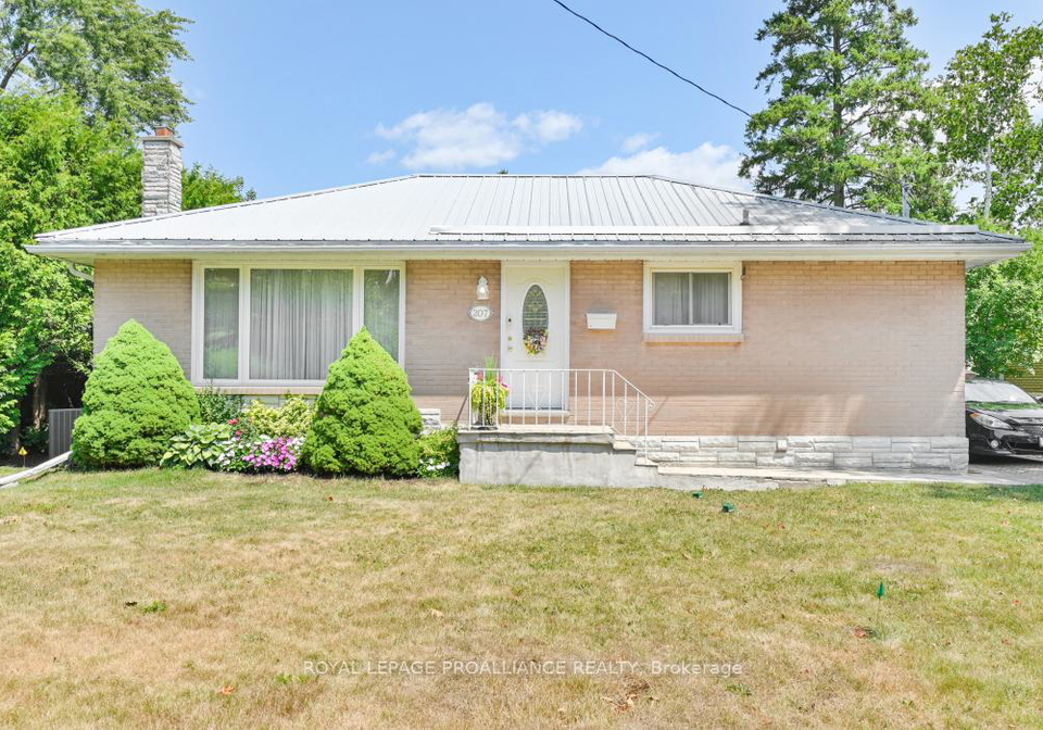 207-parrott-drive-belleville-ontario-x12315411