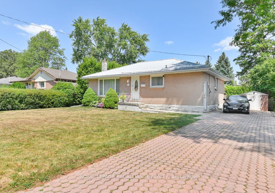 207-parrott-drive-belleville-ontario-x12315411