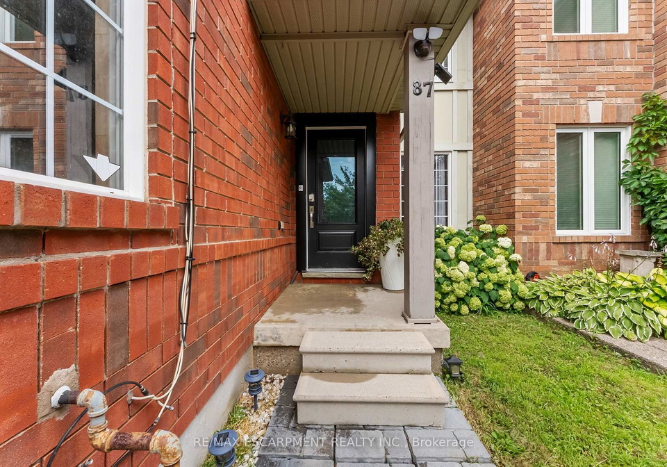 87-thoroughbred-boulevard-hamilton-ontario-x12315536