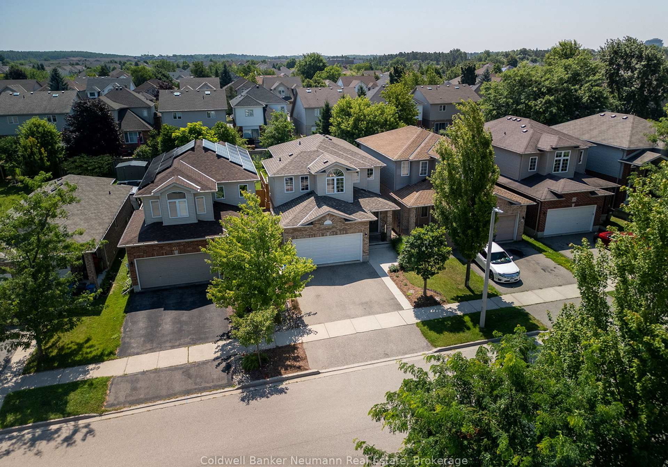 124-clough-crescent-guelph-ontario-x12315641