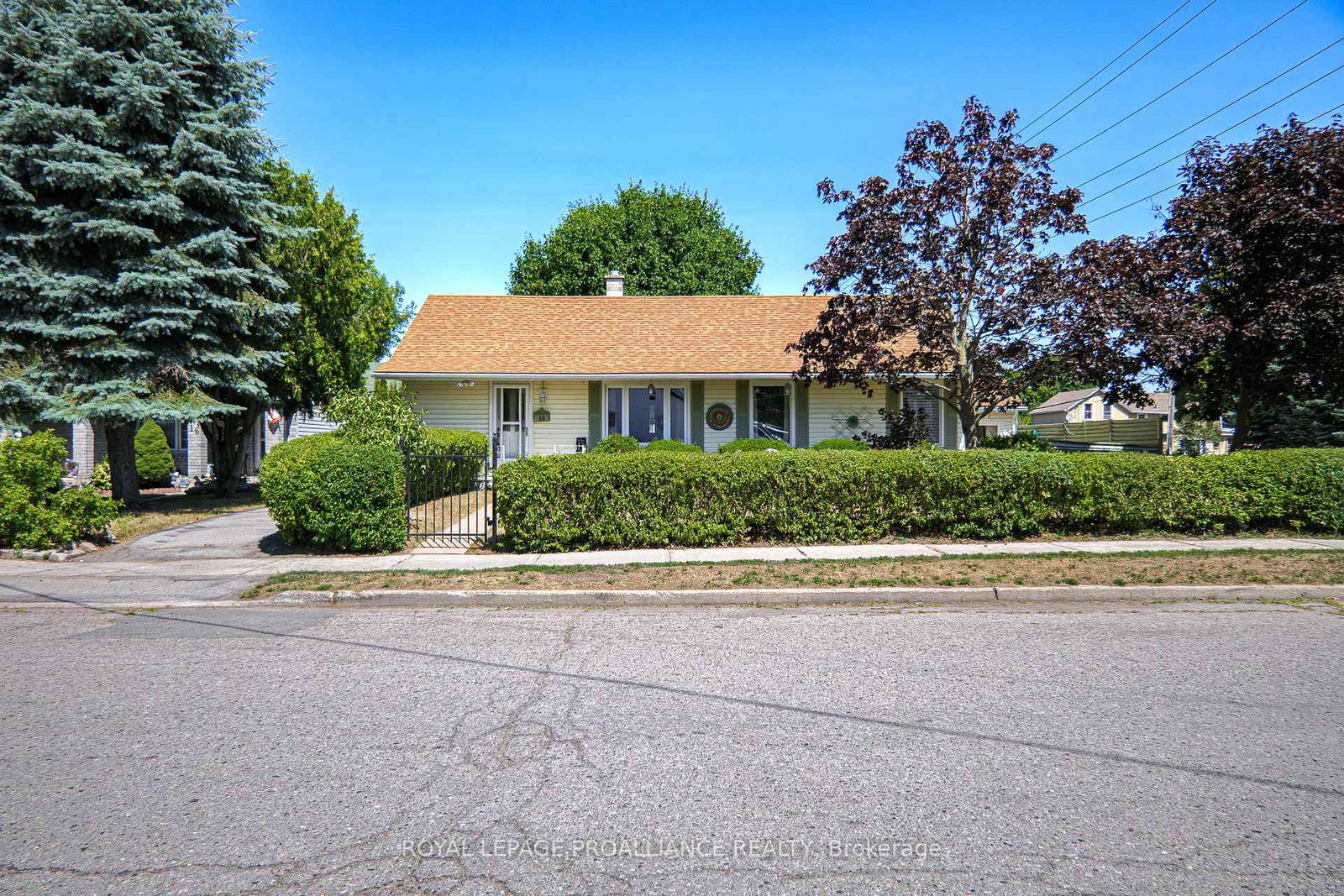 18-jackson-street-quinte-west-ontario-x12315730