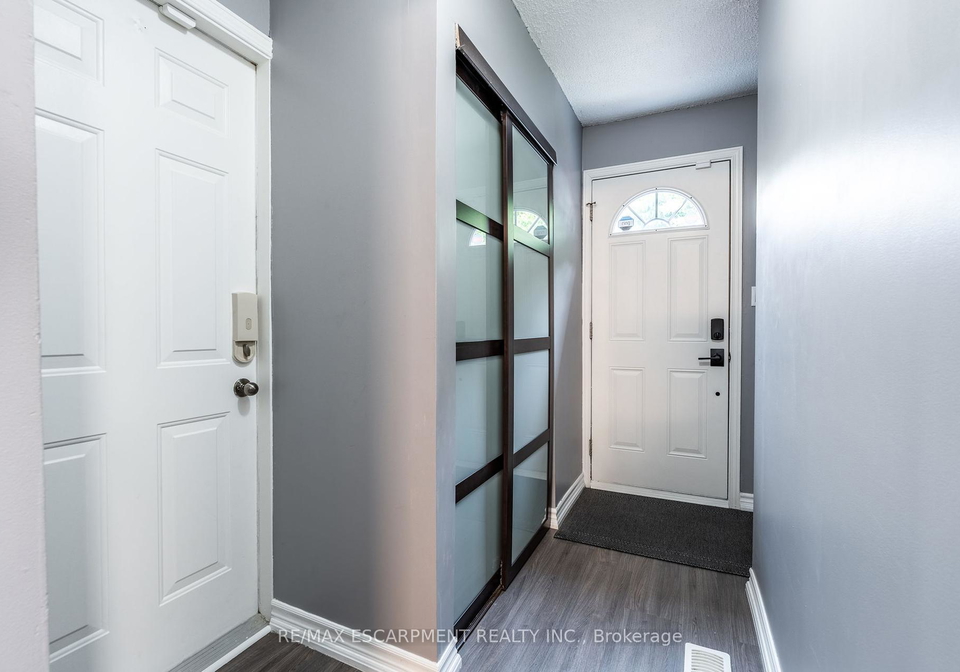 1350-limeridge-road-e-e-hamilton-ontario-x12315779
