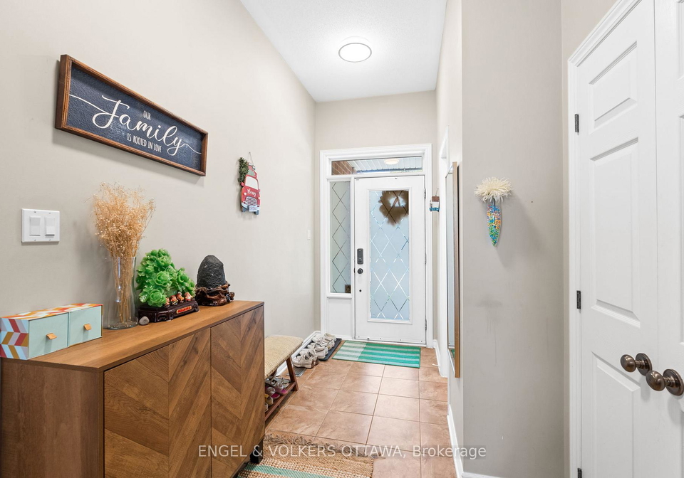 75-selhurst-avenue-ottawa-ontario-x12315794