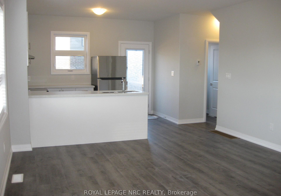 6705-cropp-street-niagara-falls-ontario-x12315840