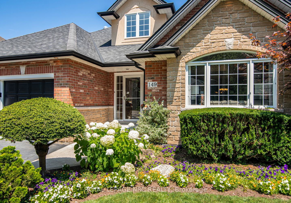 149-dorchester-drive-grimsby-ontario-x12315848