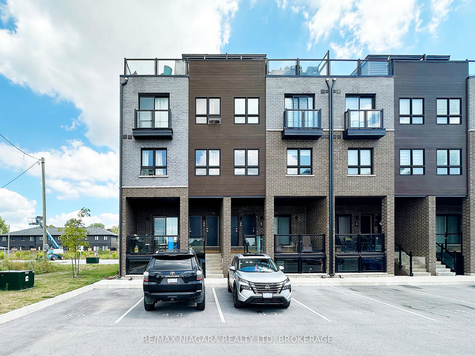 6705-cropp-street-niagara-falls-ontario-x12316037