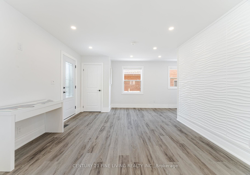 619-upper-paradise-road-hamilton-ontario-x12316057