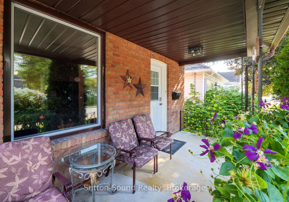 558-13th-a-street-w-w-owen-sound-ontario-x12316100