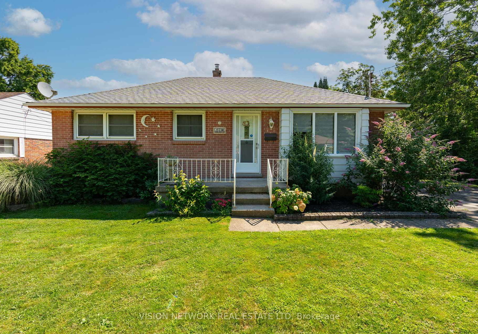 220-trowbridge-avenue-london-south-ontario-x12316129