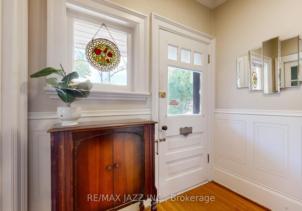 243-brant-avenue-brantford-ontario-x12316297