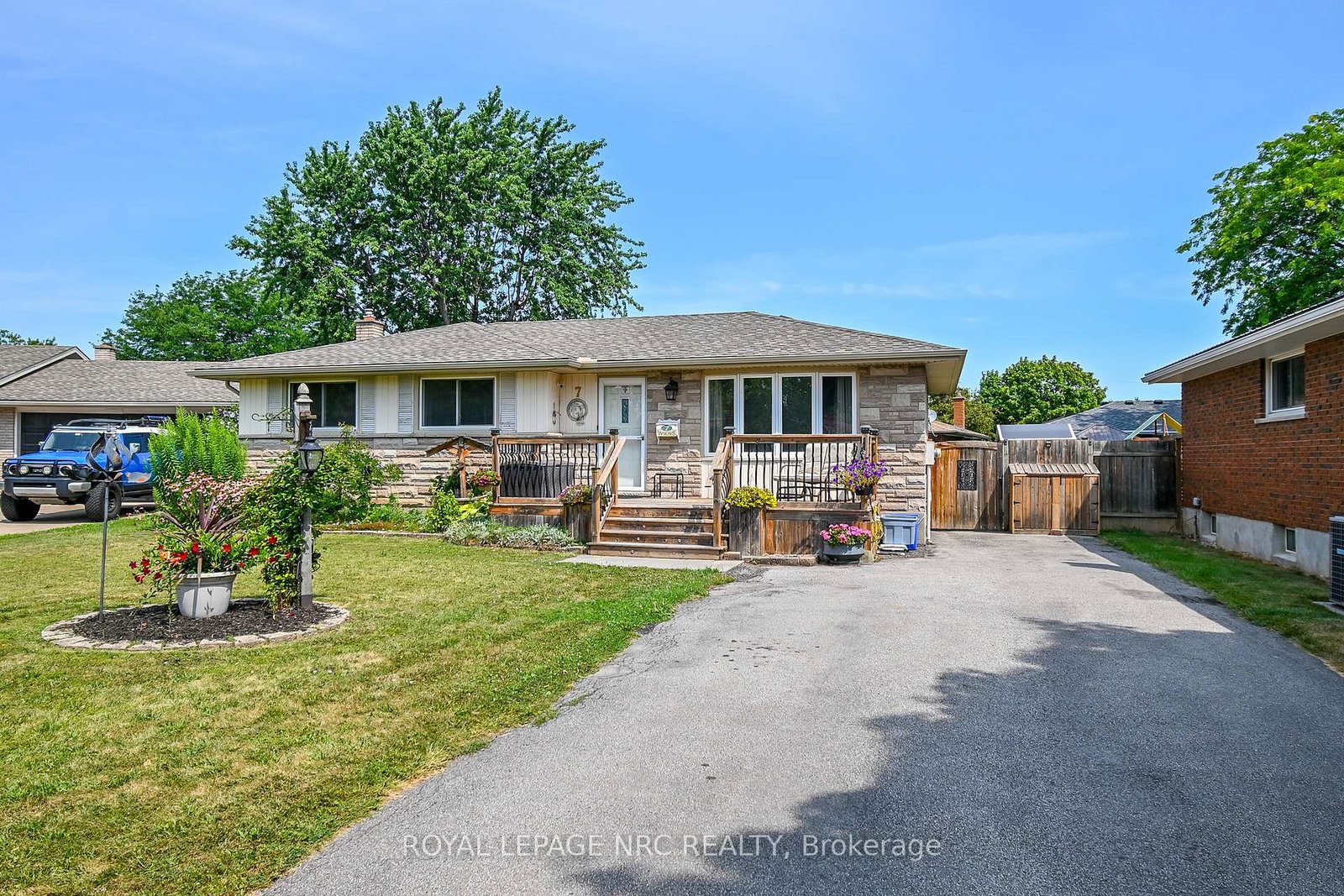 7-greemore-court-st-catharines-ontario-x12316300